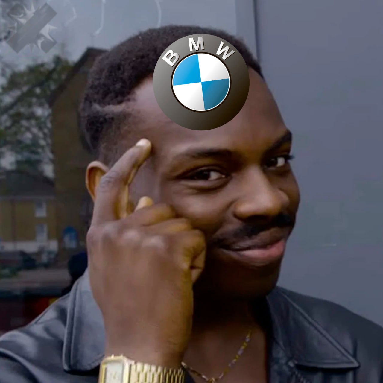 BMW отучит вас чинить машины самостоятельно Компания запатентовала специальные круглые винты с головкой в форме логотипа BMW Открутить их можно только фирменным инструментом который есть лишь у официальных дилеров Обычные ключи и отвёртки тут бессильны Самостоятельный ремонт и обслуживание в сторонних сервисах могут стать практически невозможными В России ситуация выглядит ещё болезненнее официальных дилеров немного а большинство водителей обслуживаются у своих Патент касается не декоративных мелочей а важных элементов креплений сидений деталей салона и даже соединений кузова Фактически независимым мастерским просто перекрывают доступ к ремонту лишь бы деньги грести пох нет денег на бэху НМШ