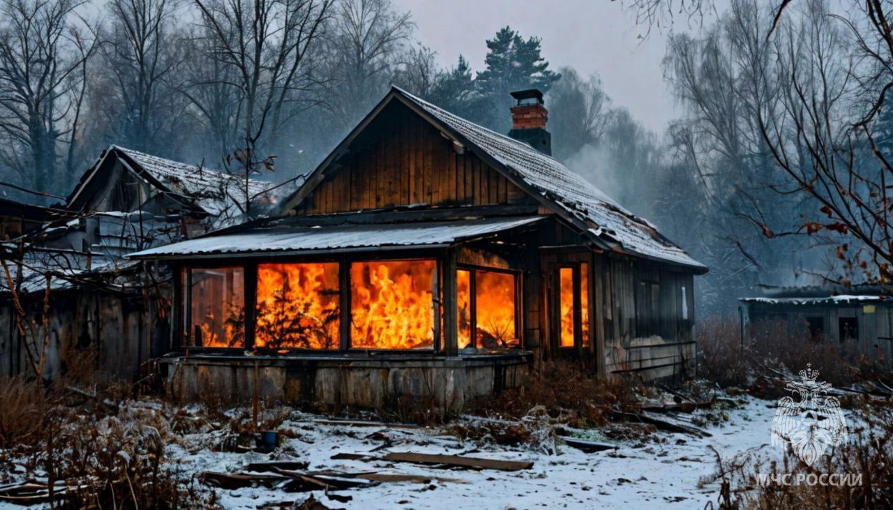 #пожарызасутки   Звёздочка зажглась   2 декабря в 07:49   В Ленинском районе в СНТ "Звездочка" 18 огнеборцев МЧС России, задействовав 4 пожарных автомобиля, ликвидировали возгорание садового дома на 20 квадратах.  Погибших, травмированных нет.    Время ликвидации открытого горения: 08:28   ‍ Дознаватели МЧС России предварительно установили, что возгорание произошло в результате короткого замыкания электрообогревателя отопления садового дома.   Фото сгенерировано нейросетью