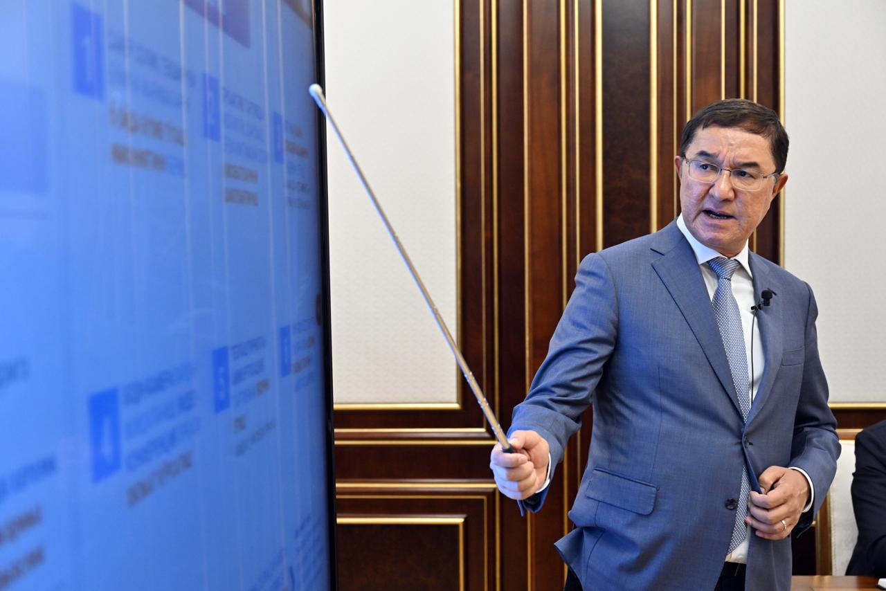 Рассмотрены предложения по сокращению теневой экономики Президент Шавкат Мирзиёев 11 августа ознакомился с презентацией по совершенствованию системы противодействия теневой экономике. Официальные страницы Kun.uz Telegram Facebook Instagram Youtube