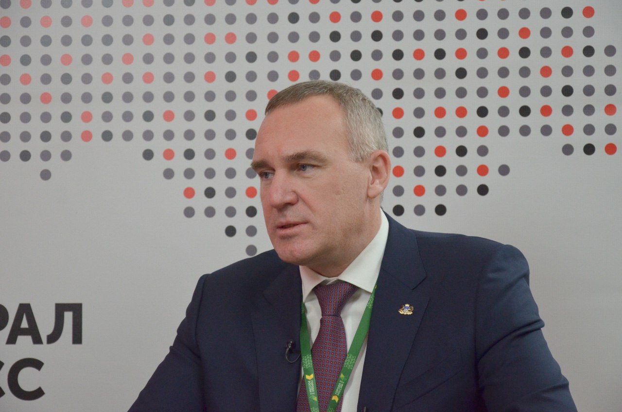 Владимир Путин наградил главу Югры Руслана Кухарука орденом Дружбы Соответствующий документ был размещен на сайте официального опубликования правовых актов Орден Дружбы это государственная награда которую вручают за особые заслуги Среди них укрепление мира между народами плодотворная работа по сближению и взаимообогащению культур а также активная деятельность по сохранению и популяризации культурного и исторического наследия России Уралити