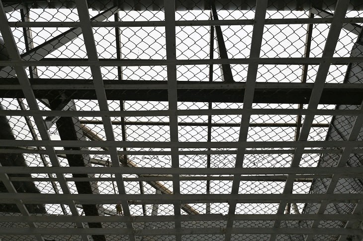 МВД России обновило список самых разыскиваемых преступников. Как сообщает V102.RU со ссылкой на ведомство, за помощь в розыске особо опасных обещают выплату в 1 миллион рублей. — МВД России просит граждан помочь в розыске преступников, совершивших особо тяжкие преступления. Сумма вознаграждения за помощь в розыске — 1 млн рублей за каждого из разыскиваемых, — говорится в сообщении МВД.