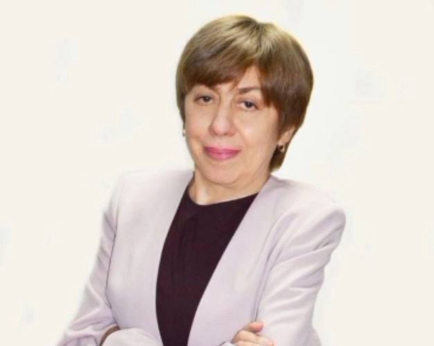 Ушла из жизни главврач таганрогского «Центра Здоровья» Людмила Черикова  Центр Здоровья из Таганрога сообщил печальную новость — скончалась главврач, невролог, физиотерапевт, рефлексотерапевт Людмила Леонидовна Черикова. Долгие годы она помогала детям с проблемами нервной системы и опорно-двигательного аппарата сделать свои первые шаги.   Информацию о смерти Людмилы Леонидовны Центр Здоровья опубликовал накануне, 10 августа. О ней отзываются как о прекрасном человеке и специалисте, который прикладывал максимум усилий для помощи детям. «Прекрасный, заботливый человек, помощь и опора, врач с огромным сердцем», — пишут пациенты Людмилы Чериковой.  Центр Здоровья Людмила Леонидовна открыла в Таганроге в 2015 году. Учреждение занимается реабилитацией детей и взрослых с последствиями перенесенных заболеваний нервной системы и опорно-двигательного аппарата. Сама Людмила Леонидовна практику начинала в Новоазовске, где открыла центр реабилитации, когда ей было 45 лет. Позже учреждение переехало в Таганрог.   Редакция 1rnd выражает соболезнования родным и близким Людмилы Леонидовны Чериковой.
