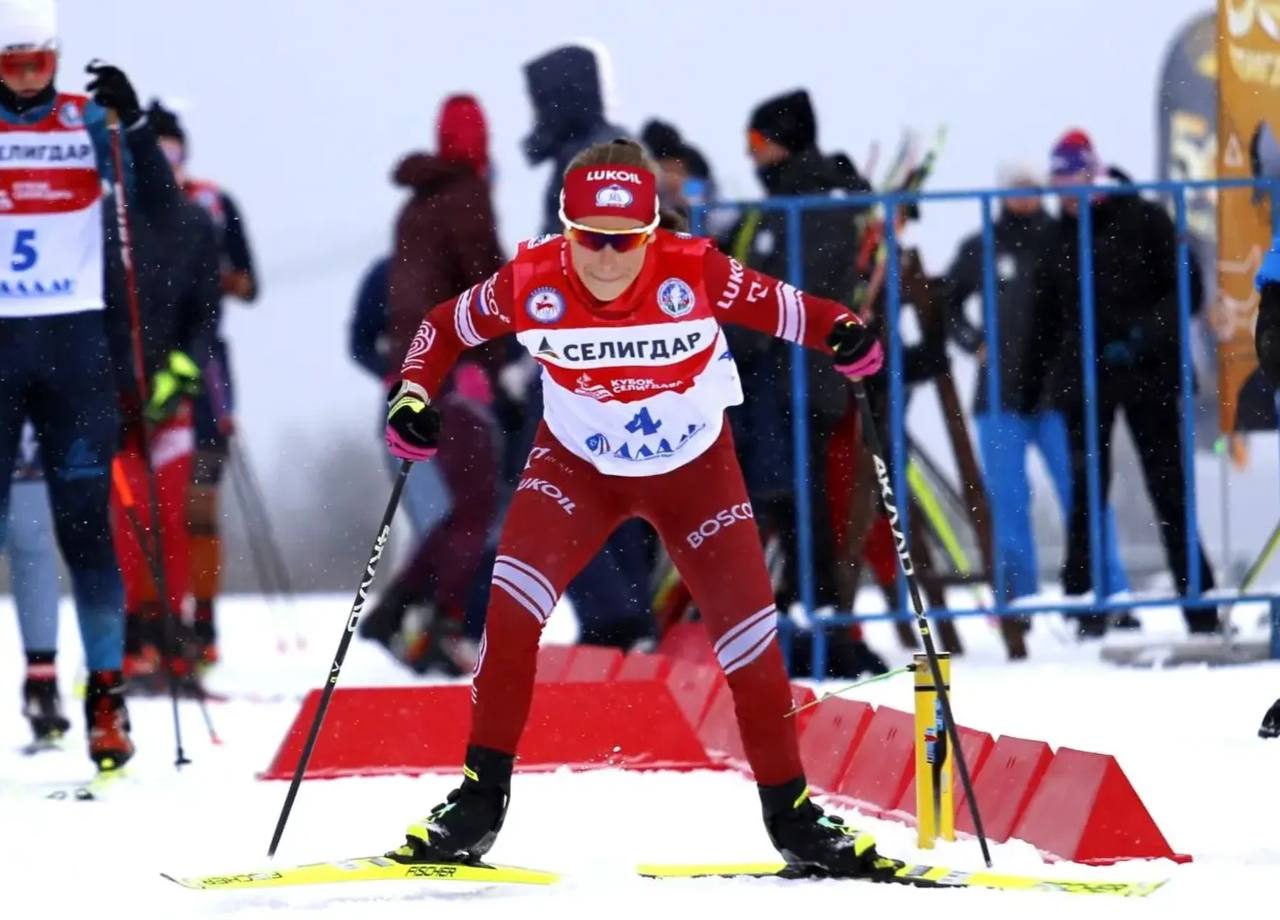 Всероссийские соревнования по лыжным гонкам прошли в Алдане В Алдане прошли всероссийские соревнования по лыжным гонкам Кубок Селигдара 31 октября стал завершающим днем и участники состязались в классическом спринте Подробнее читайте по ссылке Фото www sakha gov ru yk24 ru в MAX Telegram ВК VK Видео