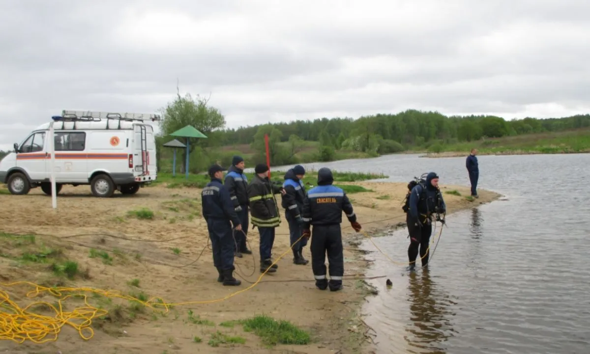 Во Владимире официально откроются пляжи на озере Глубокое и Семязино   newsvladimir ru fn 1867462 html Сотрудники администрации города Владимира и Управления гражданской защиты готовят городские пляжи к началу купального сезона который официально стартует 1 июня   Прислать новость Подписаться   Читайте нас в MAX