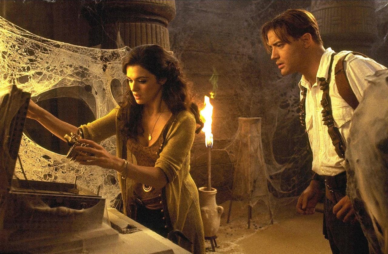 Universal готовится к возрождению культовой франшизы Мумия Брендан Фрейзер и Рэйчел Вайс ведут переговоры о возвращении к своим звездным ролям Грядущий проект позиционируется как прямое продолжение которое будет игнорировать события третьего фильма где роль Вайс исполнила Мария Белло Подписывайтесь на Афишу Daily