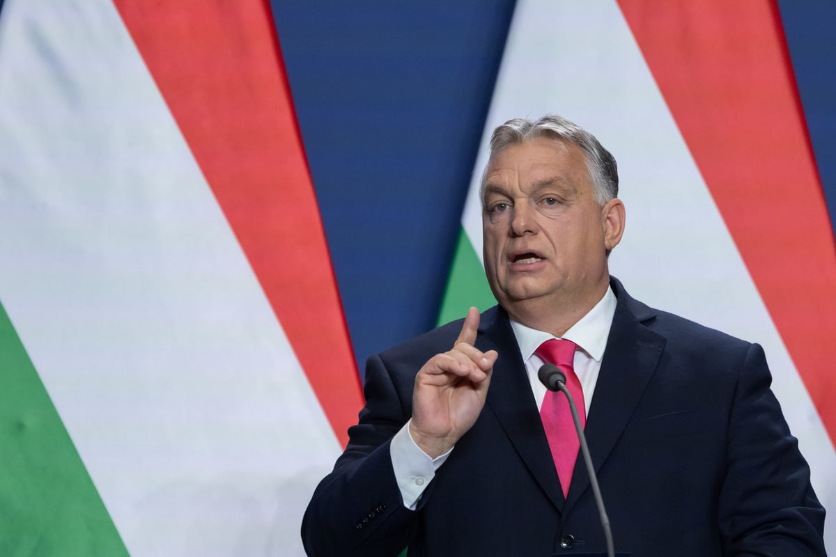 Россия не является угрозой для Европы, главная опасность для нее исходит от потери конкурентоспособности, заявил Виктор Орбан. НАТО нечего делать на Украине, потому что та не является членом альянса, добавил венгерский премьер-министр.