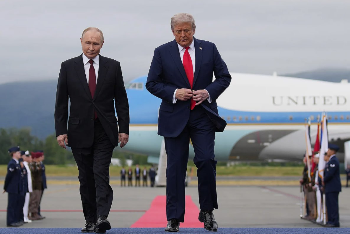 В Кремле сообщили что Трамп не поздравлял Путина с днём рождения Нет не было сказал Дмитрий Песков в ответ на вопрос о том получали ли в Кремле поздравление от президента США по каким либо каналам Также Песков рассказал что Путин и президент Сирии переходного периода аш Шараа на сегодняшних переговорах обсудят находящиеся на территории республики российские военные базы До этого западные СМИ утверждали что сирийский лидер в Москве хочет потребовать официальной выдачи Башара Асада находящегося в России Подписывайтесь на Подъём