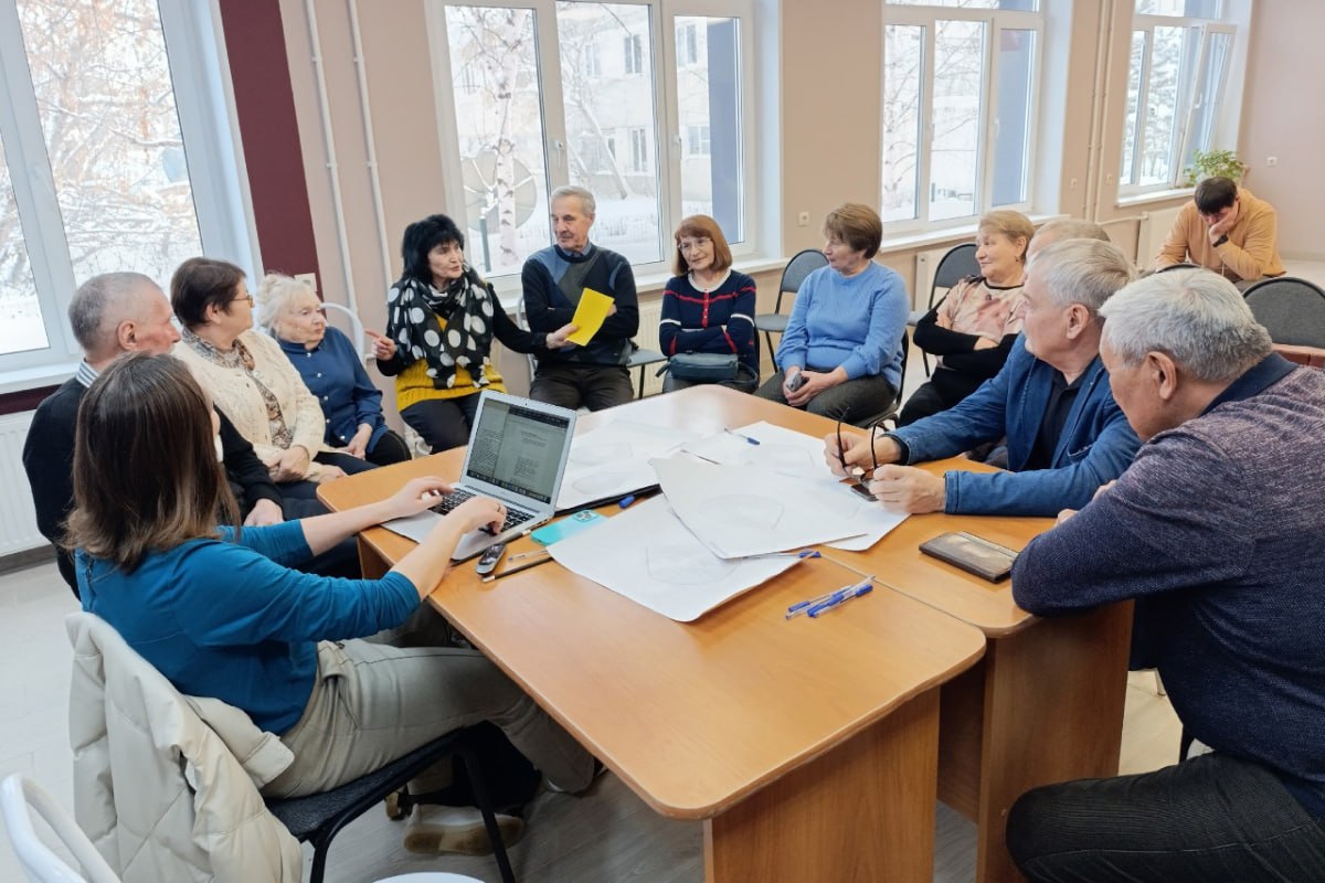 Жители Фершампенуаза сообща создают проект благоустройства парка Поколений Село Фершампенуаз Нагайбакского округа планирует принять участие во Всероссийском конкурсе лучших проектов создания комфортной городской среды с проектом благоустройства парка Поколений Глава округа Егор Тимофеев подчеркивает что парк Поколений нуждается в обновлении а участие в конкурсе реальный шанс получить федеральное финансирование Чтобы подготовить конкурсную заявку специалисты по благоустройству изучили территорию провели фокус группы и большую панельную сессию с жителями села   t me chgub