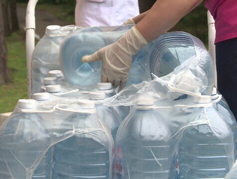В Обнинске организован подвоз воды Из за изменения цветности и мутности холодной воды в Обнинске сегодня организован подвоз питьевой воды по установленному графику http gtrk kaluga ru news obschestvo news 58125
