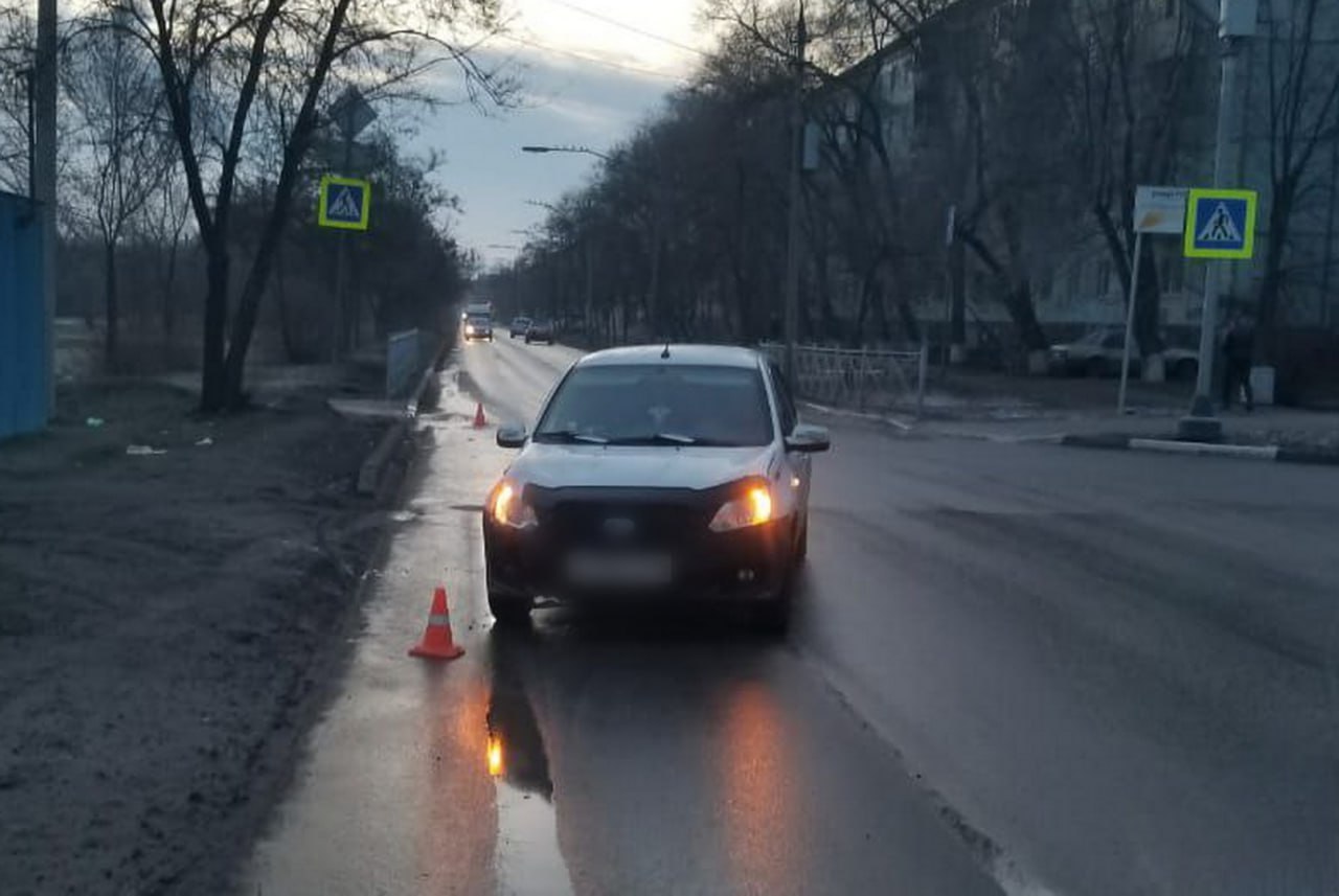 В Волжском иномарка сбила пенсионера на пешеходном переходе  По предварительной информации, напротив дома № 106 по улице Пушкина 5 февраля в 06:35 водитель Datsun on-DO наехал на 71-летнего мужчину, который переходил дорогу по нерегулируемому пешеходному переходу.  Пострадавшего с места аварии доставили в больницу.  По факту происшествия проводится проверка, устанавливаются все обстоятельства.    Подписаться