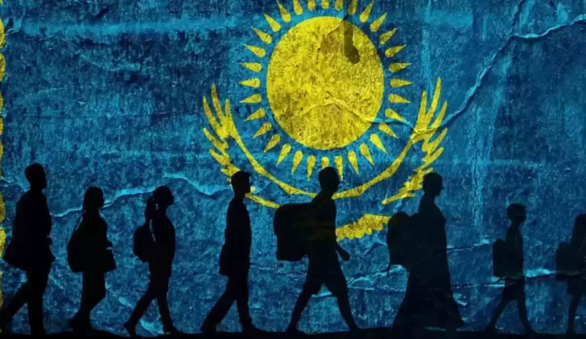 Казахстан лидирует по уровню безработицы в ЕАЭС Число официально зарегистрированных безработных в Казахстане составляет почти 335 тысяч человек. Детали Евразийская экономическая комиссия обнародовала очередной отчёт по безработице в странах ЕАЭС. Согласно данным, этот негативный показатель снижается. К июню этого года - на 9,8%. Таким образом, общее число безработных в странах объединения составило 710 тыс. человек, или 0,8 от численности рабочей силы. Страны Львиная доля безработных приходится на Казахстан - 334,7 тыс. 3,3% от трудоспособного населения . Далее идут Армения 3,1% , Кыргызстан 2,1% и Россия 0,5% . Подробнее — на сайте Ulysmedia.kz