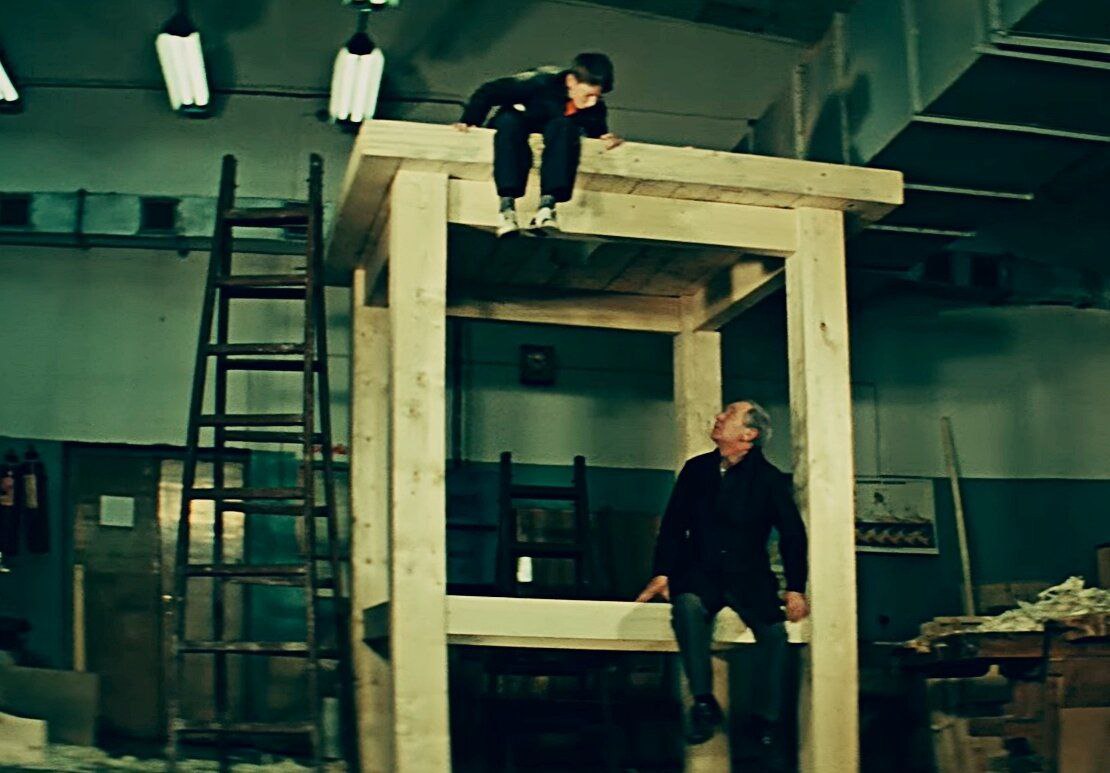 В России вступил в силу ГОСТ на ученические стулья Согласно документу стулья подразделяются на два типа с постоянными и регулируемыми параметрами ГОСТ определяет семь размеров стульев соответствующих росту учащихся от 1000 до 1900 мм