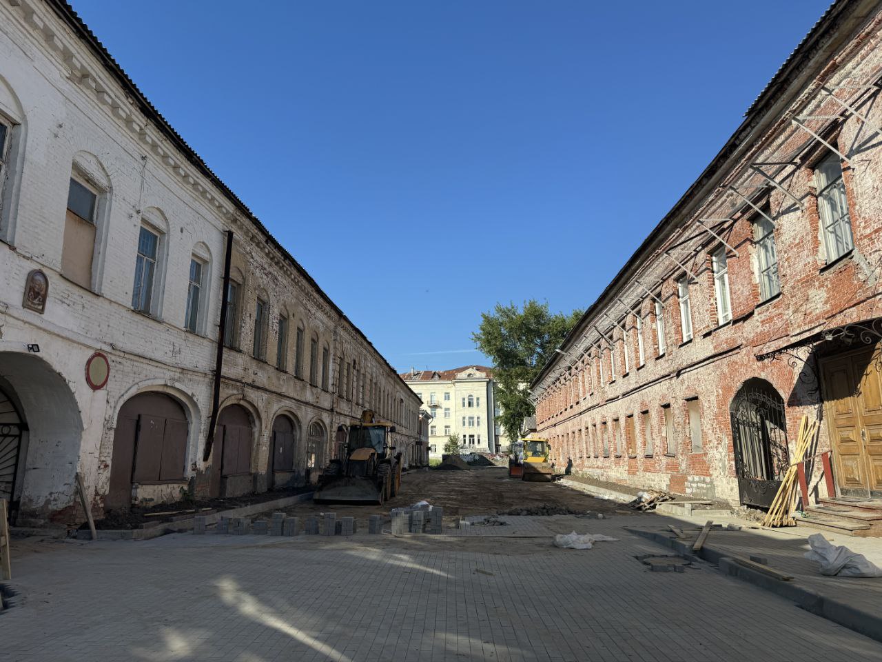 В Архангельске хотят отреставрировать здание «Коммерческого банка»    В нем планируют открыть музей северной иконы и экспозиции, посвящённые древнерусской живописи, деревянной скульптуре и народному искусству.  На проект нужно 1,2 млрд рублей.    : Цыбульский / telegram