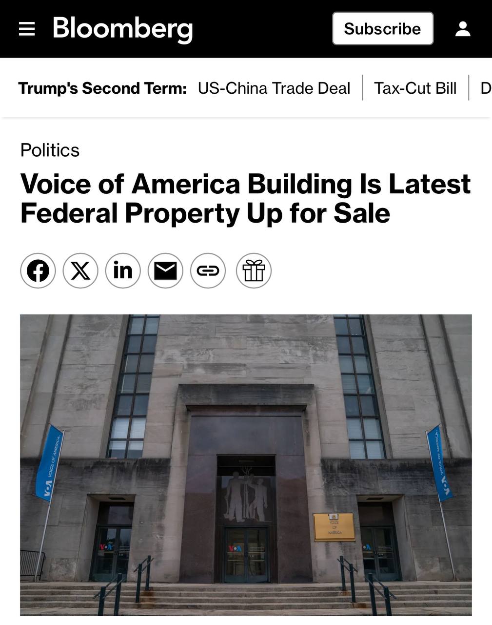 Правительство США выставило на продажу здание офиса "Голос Америки " Продажа здания может оставить сотрудников без рабочего места, даже если им удастся добиться возобновления государственного финансирования, отмечает Bloomberg СМИ признано иноагентом в России
