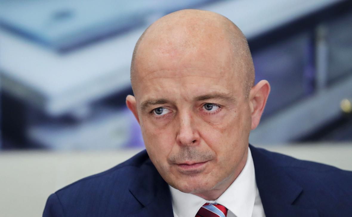 Председатель Верховного Совета Хакасии Сергей Сокол о главном событии последних недель в Хакасии – одобрение Президентом России совместных инициатив угольщиков и парламентариев по преодолению кризиса в угольной отрасли. «Наши инициативы, получившие федеральный статус, доказали: диалог между бизнесом, властью и обществом способен менять правила игры даже в самых сложных условиях. Сегодня мы не просто купируем кризис — мы закладываем основу для перехода от сырьевой модели к экономике с высокой добавленной стоимостью». Вести. Хакасия Подписаться