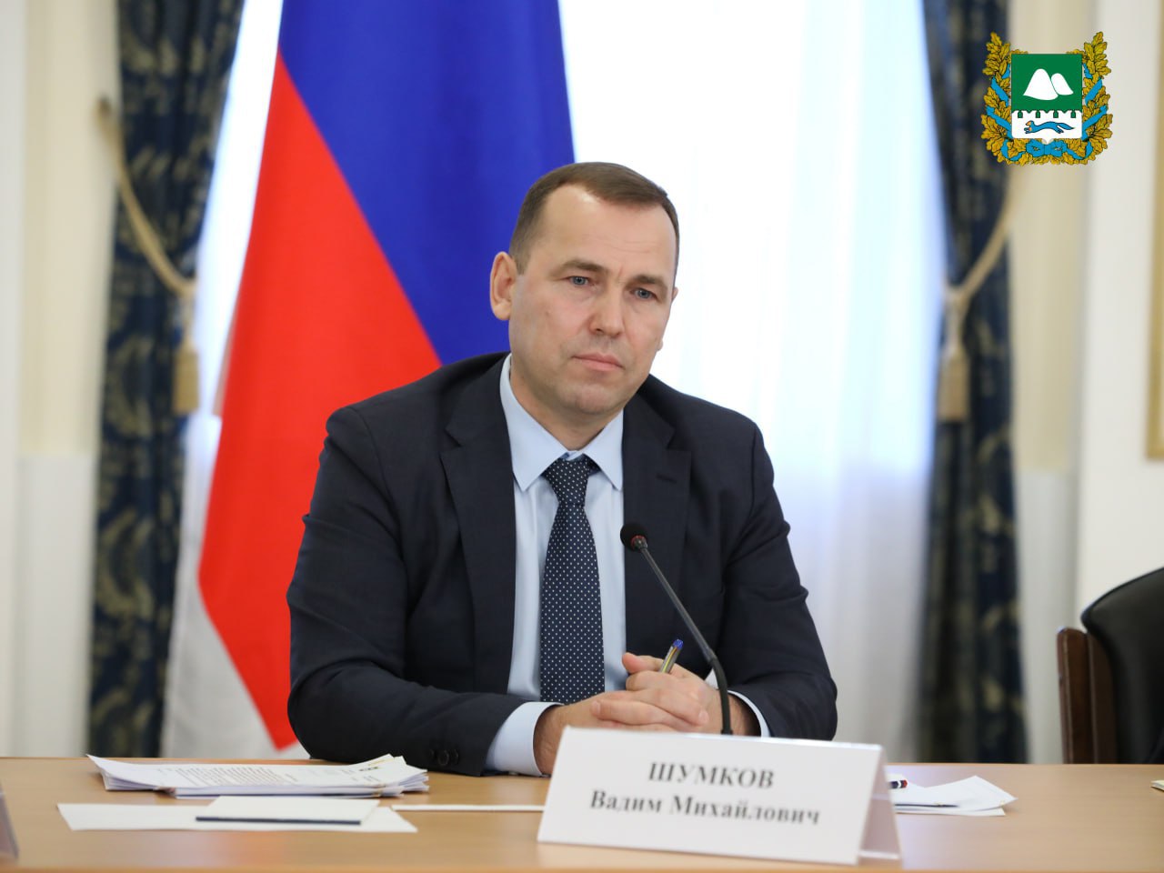 Губернатор Вадим Шумков рассказал о совместной работе правительства региона и правоохранительных органов по наведению порядка и соблюдения законодательства при расходовании бюджетных средств.  - К сожалению, несмотря на многократные повторы и предупреждения всему кругу участников, сказываются последствия культуры «цыганской демократии» и периодически появляется очередной «неуловимый Джо» либо «схематозник», проявивший неуëмную страсть к бюджетным средствам, вкладываемым в рост и развитие нашего региона, решение его насущных проблем.  Глава региона отметил, что чистки будут продолжаться.