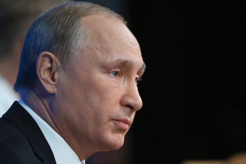 Власти сделают все для стабилизации ситуации в Запорожье Путин заверил, что российские власти приложат все усилия для стабилизации ситуации в Запорожской области. Об этом он заявил на встрече с многодетными семьями, отмеченными государственными наградами. "Ситуация достаточно непростая в вашем регионе", - признал он. По словам Путина, будут предприниматься все необходимые меры для нормализации обстановки в регионе и эффективной реализации программ поддержки, созданных для многодетных семей. Президент уверен, что эти программы должны быть одинаково доступны и действенны на всей территории России, независимо от места проживания граждан.