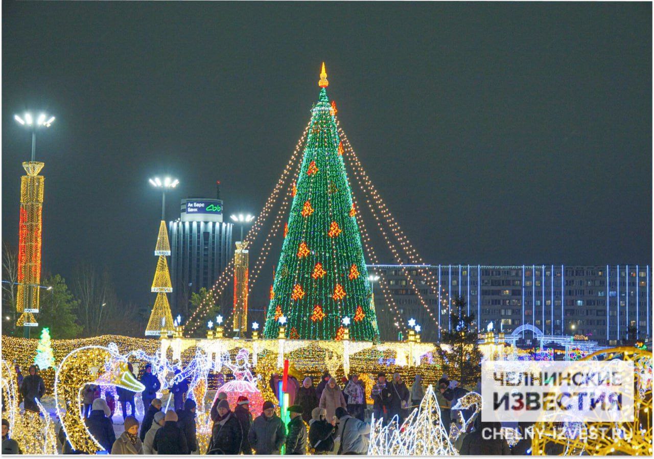 Впервые за 12 лет россиян ждут самые длинные новогодние каникулы Как сообщила депутат Госдумы Светлана Бессараб отдых продлится 12 дней с 31 декабря по 11 января включительно а на работу граждане выйдут только 12 января Последние 12 лет продолжительность праздничных дней обычно составляла 10 11 дней