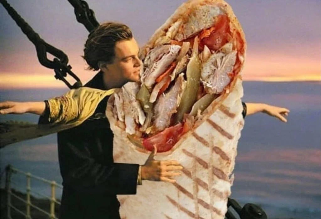 Цены на шаурму взлетят до 20 в этом году По словам эксперта Владимира Балясникова в 2025 году цены на шаурму выросли на 18 22 с 220 рублей за классическую порцию до 260 270 рублей Причины рост цен на ингредиенты увеличение налоговой нагрузки и снижение конкуренции после массового закрытия точек В 2026 году рост цен продолжится Эксперты рынка ожидают еще плюс 15 20 к стоимости В таком случае шаурма может стоить 300 320 рублей А вы любите шаурму Подписаться на truekpru Читать нас в MAX