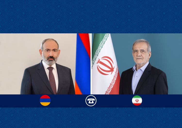 نخستوزیر ارمنستان نیکول پاشینیان و رئیسجمهور ایران مسعود پزشکیان تلفنی گفتگو کردند. Премьер-министр Армении Никол Пашинян и президент Ирана Масуд Пезешкиан поговорили по телефону. مسائل مربوط به دستورکار دوجانبه، منطقهای و بینالمللی مورد بحث قرار گرفت. پاشینیان، پزشکیان را مجددا به سفر رسمی به ارمنستان دعوت کرد. Были обсуждены вопросы двусторонней, региональной и международной повестки дня. Пашинян пригласил Пезешкиана посетить Армению с официальным визитом. میران پرس