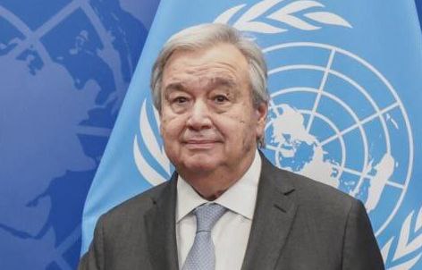 Генеральный секретарь ООН Антониу Гутерриш заявил что мирное соглашение между Арменией и Азербайджаном подписанное в Вашингтоне является позитивным сигналом для всего мира Прошедший год принёс проблески надежды такие как прекращение огня между Камбоджей и Таиландом и соглашение между Арменией и Азербайджаном достигнутое при посредничестве США Но слишком много кризисов остаются нерешёнными сказал он