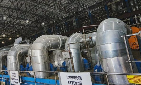 В Беловском городском округе утверждён график временного прекращения подачи горячей воды потребителям от Беловской ГРЭС и котельных СГК — для проведения испытаний на тепловых сетях и ремонтных работ на оборудовании теплоисточников. Первые временные отключения потребителей от горячего водоснабжения в связи с гидравлическим испытаниями, которые будет проводить компания «Теплоэнергетика» СГК, стартуют уже 12 мая. Цель гидравлических испытаний — выявление повышенным давлением слабых мест в трубопроводах и устранение их в межотопительный период. Вместе с устранением повреждений, выявленных по результатам гидравлических испытаний, компания «Теплоэнергетик» СГК будет проводить плановые ремонты участков тепловых сетей в Белове. Работы запланированы на улицах Фасадная, Юности, Клубная, Чкалова, Боевая. График отключений по ссылке