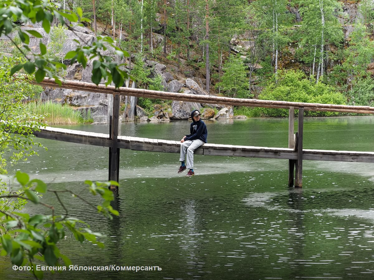 В 2026 году в Свердловской области пройдет мониторинг 39 озер водохранилищ и рек Его целью станет определение объектов требующих реабилитации укрепления берегов или очистки от илистых отложений В ходе мероприятий проверится соблюдение режима природопользования предприятиями которые расположены в водоохранных зонах Подписывайтесь на Ъ Урал