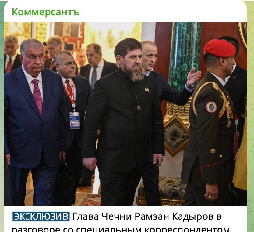 Стало известно, что у Пескова также имеется двойник.