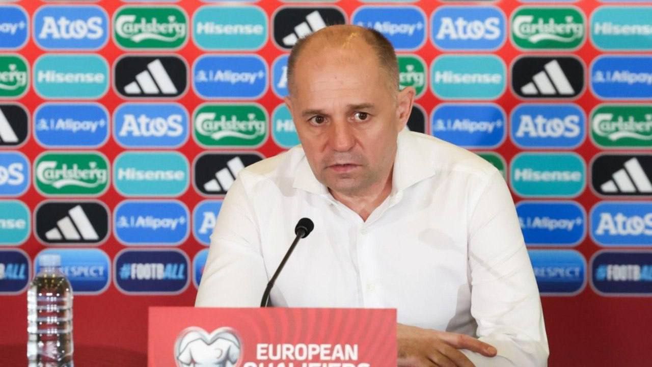 Ушел рекордсменом Сергей Клещенко подал в отставку с поста главного тренера сборной Молдовы по футболу после рекордно разгромного поражения от Норвегии со счётом 1 11 Решение последовало после обсуждений с Футбольной федерацией Молдовы