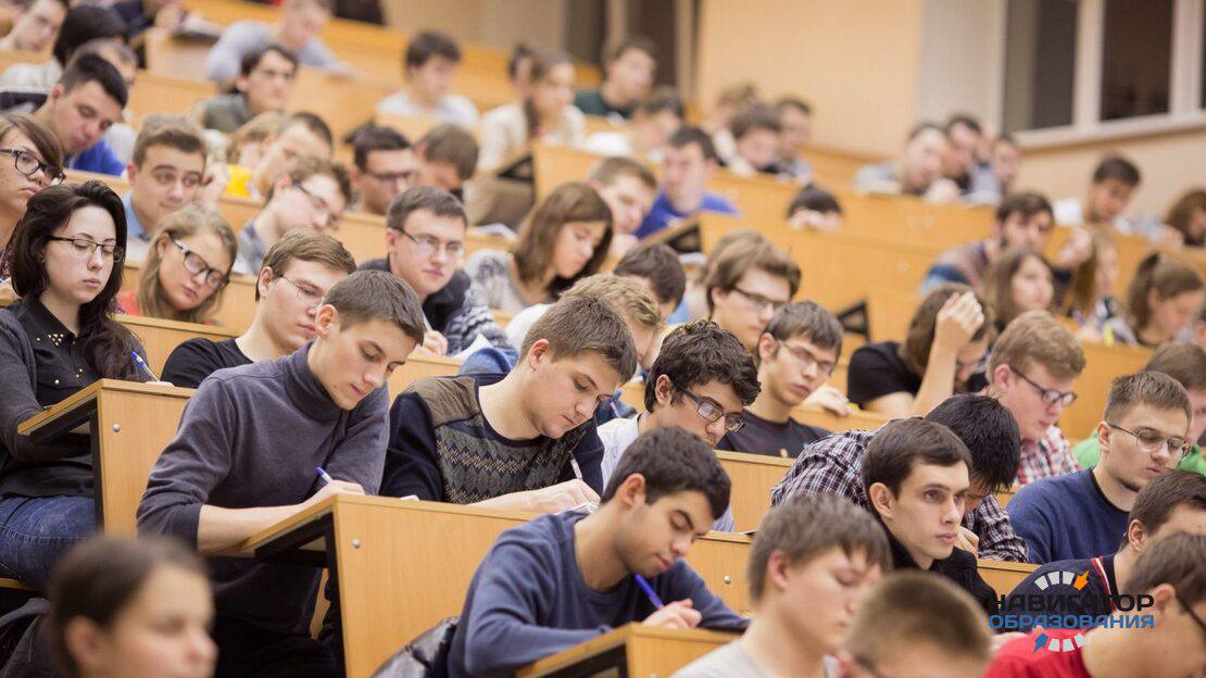 В Госдуме предлагают сделать бесплатное обучение для будущих педагогов врачей инженеров ученых и IT специалистов Инициативу объясняют просто стране нужны кадры для ключевых сфер а доступное образование поможет готовить больше востребованных профессионалов для экономики и системы образования Подписывайтесь на наш канал в МАХ agregiruem