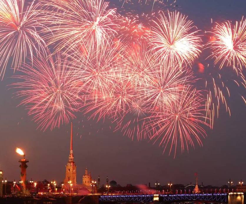 В Петербурге прогремит салют в честь полного освобождения Ленинграда Праздничный фейерверк запустят 27 января в 21 00 у Петропавловской крепости