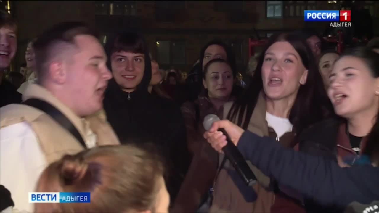 В Майкопе прошел проект 'Хор всем двором' с участием местных жителей