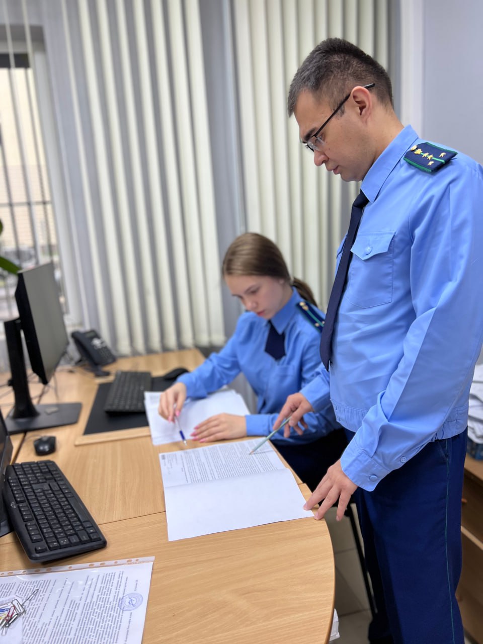 По материалам прокуратуры Нового Уренгоя возбуждено уголовное дело за невыплату работнику заработной платы Установлено что работнику организации частично не выплачивалась заработная плата более трех месяцев в связи с чем образовалась задолженность свыше 290 тыс рублей При этом у работодателя имелась финансовая возможность выплачивать зарплату денежные средства расходовались на иные цели Подробности на сайте ведомства