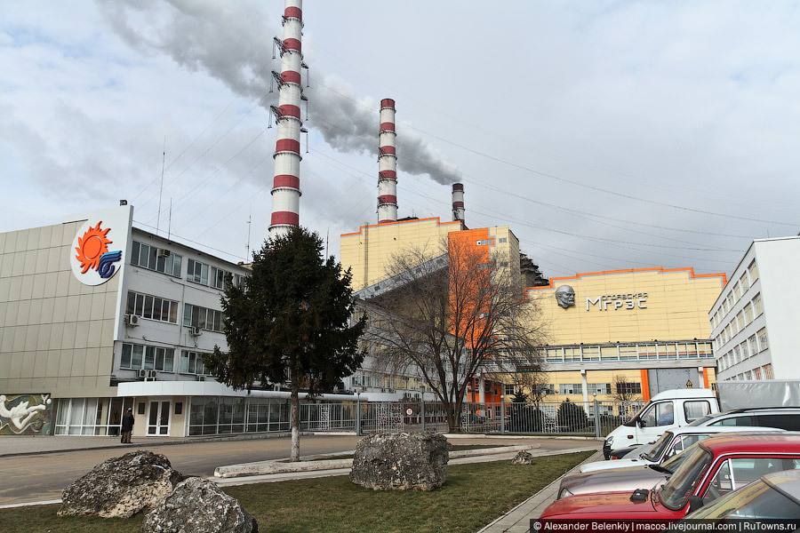 В Приднестровье снова вводится чрезвычайное положение в экономике Указ об этом в ближайшее время подпишет глава региона Вадим Красносельский Причина сложности с поставками природного газа Указ тираспольского лидера должен рассмотреть и утвердить Верховный Совет Проблемы с поставками голубого топлива в Приднестровье связаны со снижением темпов проведения расчетных операций на территории Евросоюза пояснил глава Минэкономразвития региона Сергей Оболоник Сейчас принимаются все меры для восстановления штатного режима поставок газа заверил чиновник Для полноценного обеспечения населения газом введены ограничения для промышленности