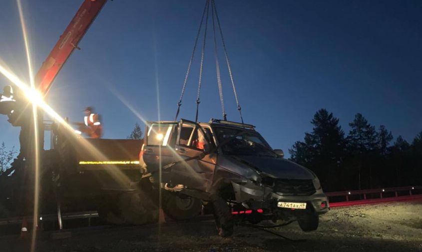 Пошел на обгон: смертельное ДТП произошло на федеральной трассе в Амурской области Вечером в районе 817-го километра федеральной трассы «Амур» 27-летний водитель автомобиля Honda Insight пошел на обгон и выехал на полосу встречного движения, где столкнулся с двигавшимся во встречном направлении автомобилем УАЗ, которым управлял 29-летний мужчина. Последствия страшного ДТП: Фото: #происшествия