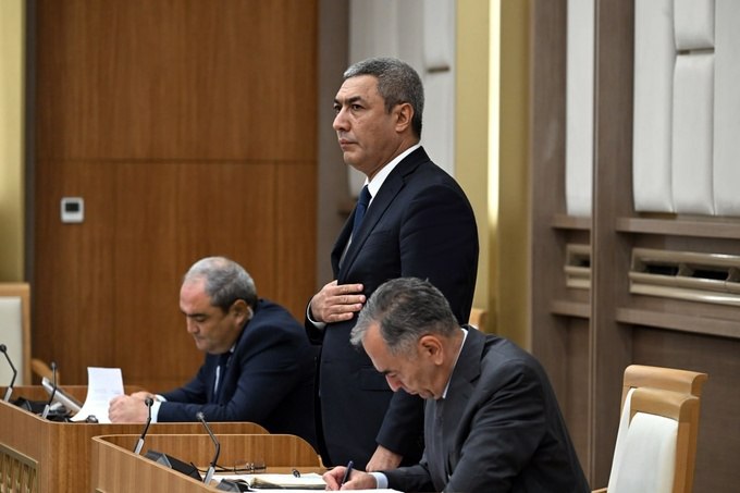 Президент анонсировал создание Агентства по развитию легкой промышленности. Новая структура объединит текстильную, кожевенную и шелковую отрасли, а возглавит ее первый замминистра инвестиций, промышленности и торговли МИПТ Нозимжон Холмуродов. Агентство будет управлять специальным фондом, который выступит в качестве механизма господдержки для текстильной отрасли. Его бюджет составит $200 млн: Telegram Instagram YouTube