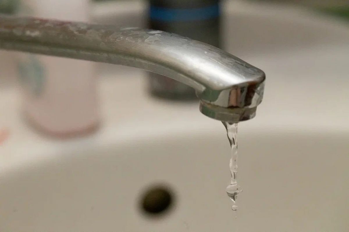 Стало известно, когда туляки останутся без горячей воды на 2 недели Стало известно, когда жители Тулы на две недели останутся без горячей воды. График доступен на портале «Открытый регион 71». ↗ Прислать новость Подписаться