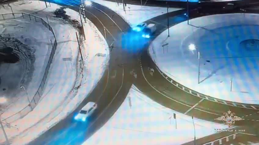 В Москве задержаны восемь подозреваемых в мошенничестве с автострахованием на сумму свыше 100 млн рублей