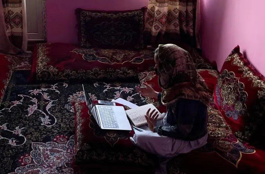Отключение беспроводного интернета в ряде провинций Афганистана лишило тысячи афганских школьников и студентов особенно девушек возможности онлайн образования TOLOnews