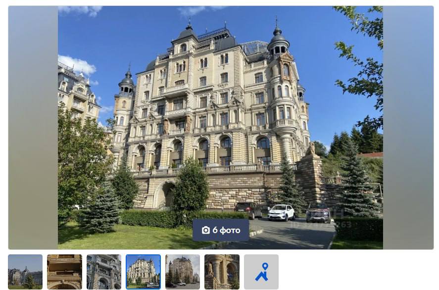 В Казани выставили на продажу квартиру почти за полмиллиарда рублей В Казани появилось объявление о продаже квартиры стоимостью около 500 млн рублей Информация размещена на сайте объявлений Речь идет о пятикомнатной квартире площадью 233 8 квадратного метра Она расположена на третьем этаже девятиэтажного кирпичного дома 2009 года постройки Жилая площадь составляет 160 квадратных метров кухня 20 квадратных метров высота потолков 3 5 метра Окна выходят на солнечную сторону Подробнее на нашем сайте Подписаться Сообщить новость   Вести Татарстан в MAX