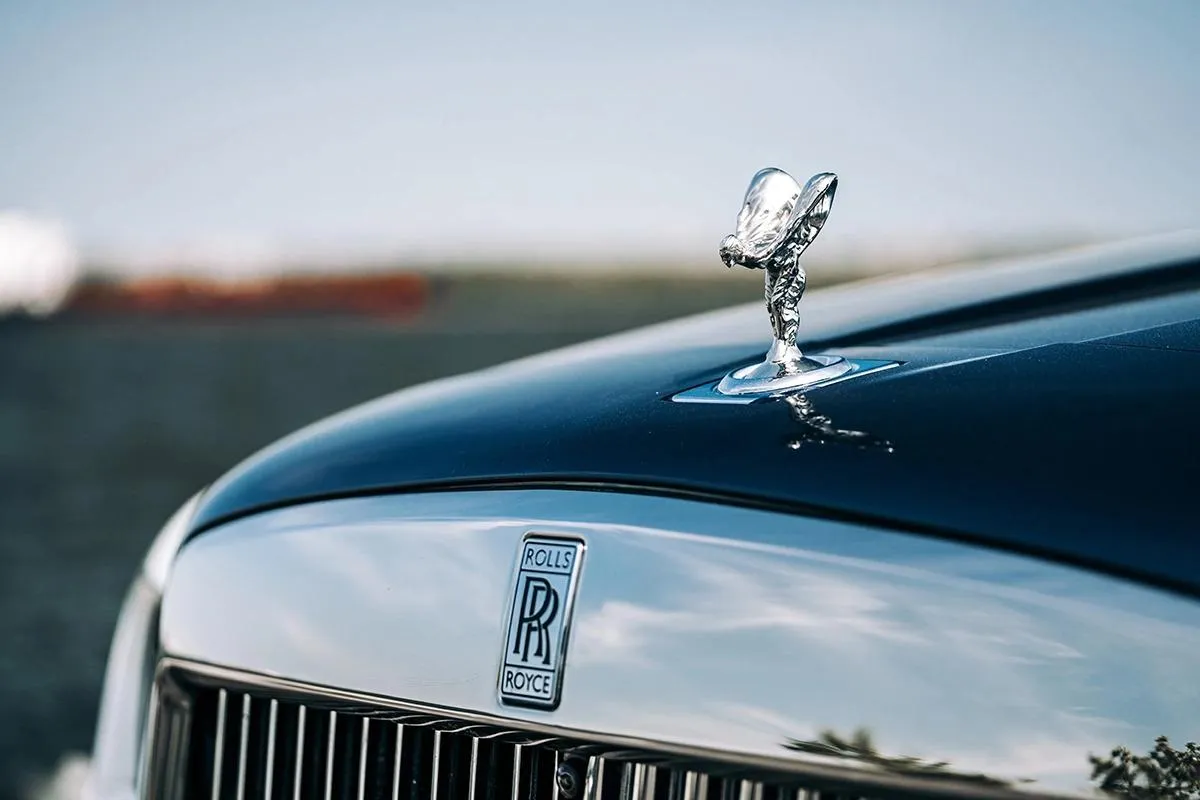 В России поставили рекорд по покупкам Rolls Royce За последние 15 лет в России было продано 2018 новых автомобилей Rolls Royce Об этом в своем Telegram канале рассказал директор аналитического агентства Автостат Сергей Целиков пишет auto mail ru   telegra ph V Rossii postavili rekord po pokupkam Rolls Royce 05 04