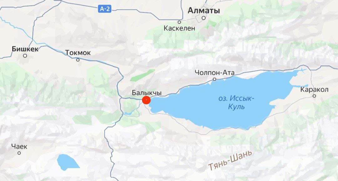 На Иссык-Куле начали строить первую ветроэлектростанцию в Кыргызстане В пригороде Балыкчы в Иссык-Кульской области Кыргызстана состоялась церемония заливки фундамента ветроэлектростанции мощностью 100 мегаватт. Проект реализует компания «Метрум ТЭК» на территории СЭЗ «Каракол». Первый ветрогенератор мощностью 1 мегаватт планируют ввести в эксплуатацию в августе 2025 года. ℹ Строительство ветропарка планируют осуществлять в два этапа: первый этап — 21 турбина 50 мегаватт , второй этап — 20 турбин по 2,5 мегаватта каждая. Ожидается, что после запуска ветроэлектростанция будет производить до 250 млн киловатт-часов электроэнергии. Читайте также: Строительство Куланакской ГЭС в Кыргызстане оценили в $135 млн Logistan.info Логистика Экономика