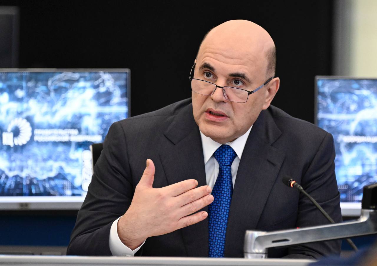 Михаил Мишустин дал поручения по итогам стратегической сессии о развитии агропромышленного сектора В России создадут единую цифровую платформу агропромышленного и рыбохозяйственного комплексов с применением технологий искусственного интеллекта Платформа обеспечит интеграцию государственных информационных систем в сфере АПК а также позволит реализовать сервисную модель управления агропромышленным комплексом Над ее созданием будут работать Минсельхоз Минцифры Минобрнауки Минфин Россельхознадзор и Росрыболовство Кроме того Председатель Правительства дал ряд поручений направленных на внедрение инновационных решений и научных разработок в агропромышленном секторе развитие экспорта агропромышленной продукции и подготовку специалистов для сельского хозяйства Полный перечень поручений на сайте Правительства Подписаться на Правительство России в MAX