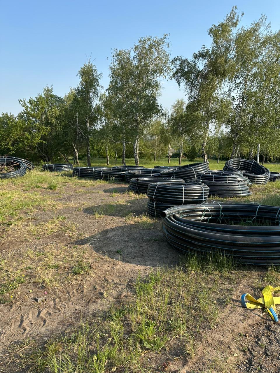 Воронежская область начала ремонт водоснабжения в Александрополе Белокуракинского округа ЛНР Воронежская область - Управление по взаимодействию со СМИ и административной работе Правительства В селе Александрополь реализуется проект комплексной модернизации системы водоснабжения, включающий замену устаревшей водонапорной башни. На объект уже доставлены все необходимые материалы и оборудование. В настоящее время ведутся работы по прокладке новых водопроводных сетей, а также подготовка площадок для монтажа технологических колодцев. Обновление инфраструктуры решит проблему бесперебойного обеспечения жителей качественной питьевой водой.