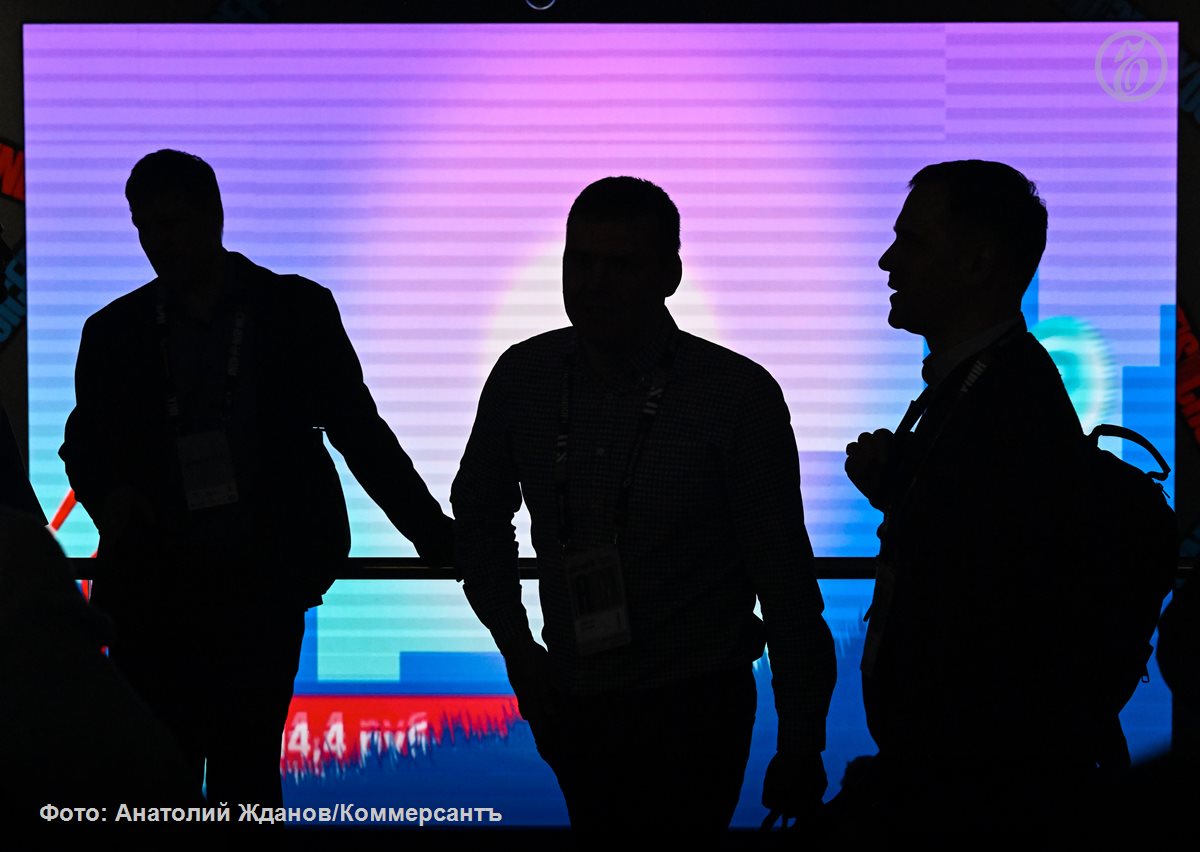 Подконтрольный ГК Самолет сервис услуг на рынке жилой недвижимости Плюс увеличит свою долю в бизнесе платформы по дизайну и ремонту Rerooms с 75 до 100 рассказали Ъ в самой компании На это может потребоваться до 300 млн руб Развитие бизнеса могут сдерживать общее охлаждение на рынке товаров для ремонта и неготовность потенциальных заказчиков отделки полностью переориентироваться на онлайн формат Ъузнал