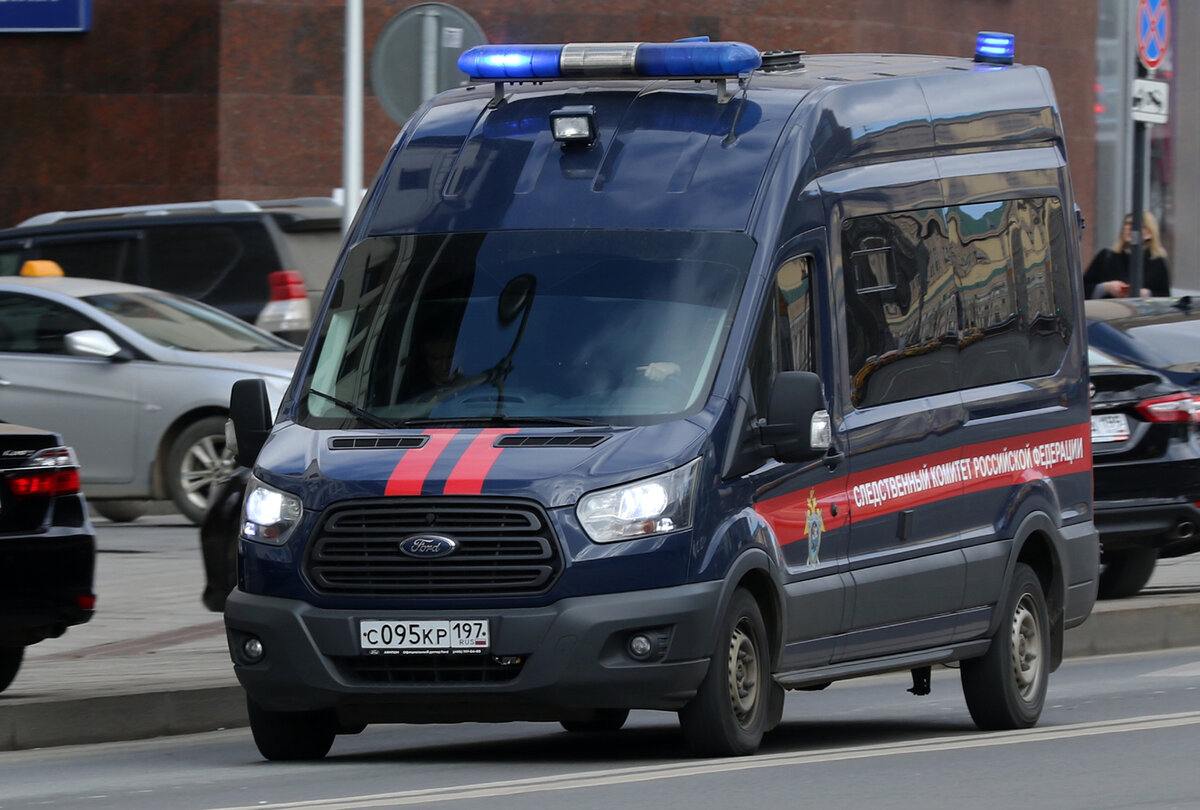 Следственный комитет по Кировской области завершил расследование дела 44-летнего жителя Слободского, обвиняемого в хулиганстве с угрозой применения насилия. По данным следствия, вечером 4 марта 2025 года пьяный мужчина на улице Советской остановил 13-летнего подростка и, угрожая пистолетом, высказал угрозы причинения вреда. Фигурант находится под домашним арестом. Фото: sledcom.ru