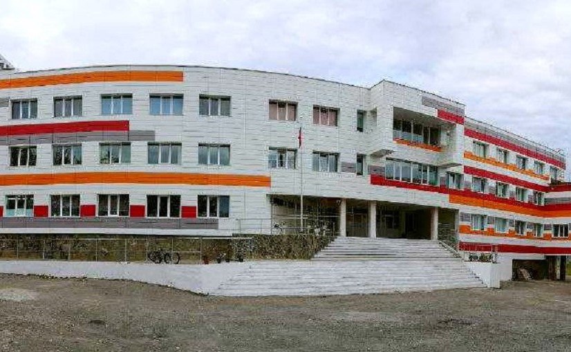 Минобр отреагировал на инцидент в камчатской школе Началась еще одна проверка после оскорблений сына участника СВО Началась проверка в школе 40 Петропавловска из за оскорблений ребенка участника СВО и всей семьи Нельзя мириться с тем что семьи наших защитников могут подвергаться унижению заявила министр образования Подробности по ссылке   kamtime ru article 09b6015e 6f28 4454 8a90 163e80cae039