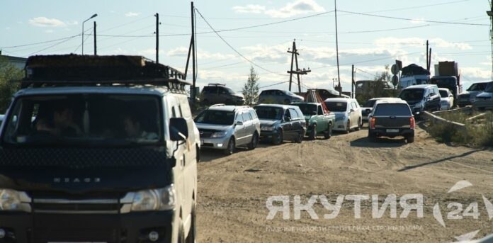 Мошенники в Телеграм используют новую схему обмана с перегоном авто из Китая  По мнению экспертов, рост активности мошенников напрямую связан с увеличением спроса на китайские автомобили. Преступники обещают россиянам выгодные предложения по доставке автомобилей «из любой точки мира» по низким ценам.  Подробнее читайте по ссылке    Фото: Семен Аммосов / «Якутия 24»