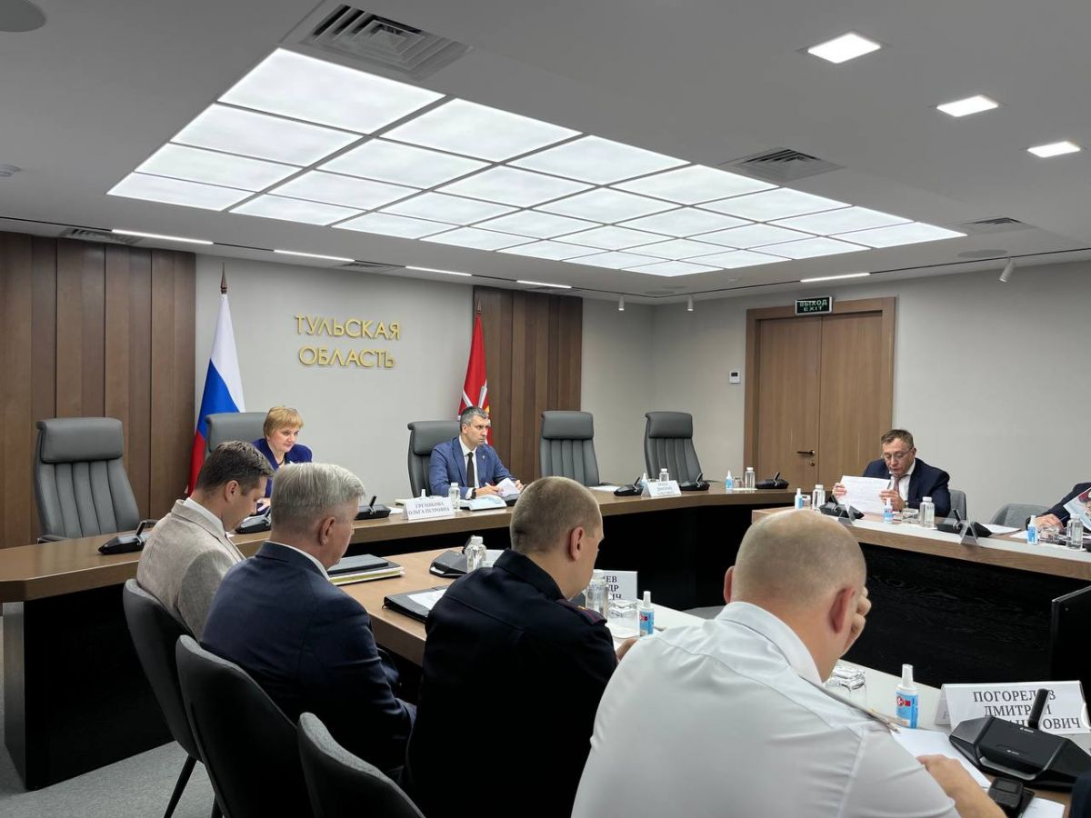 В Тульской области пройдет семейный туристский фестиваль "Больше, чем путешествие" 3 июля в Туле под председательством заместителя Губернатора Тульской области Ярослава Ракова состоялось заседание организационного комитета по подготовке и проведению на территории региона Всероссийского семейного туристского фестиваля. ↗ Прислать новость Подписаться