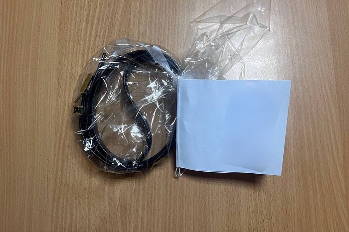 В Кольцово уборщица украла у пассажирки ремень за 55 тысяч и подарила коллеге По информации транспортной полиции аэропорта 18 декабря в ведомство обратилась жительница Екатеринбурга Она пояснила что 4 декабря вылетала в Ереван и во время предполетного досмотра оставила ремень в специальном контейнере Обнаружила пропажу уже при посадке на рейс однако в комнате розыска багажа вещь так и не нашли В отношении сотрудницы клининга возбуждено уголовное дело Пресс служба УТ МВД России по УрФО